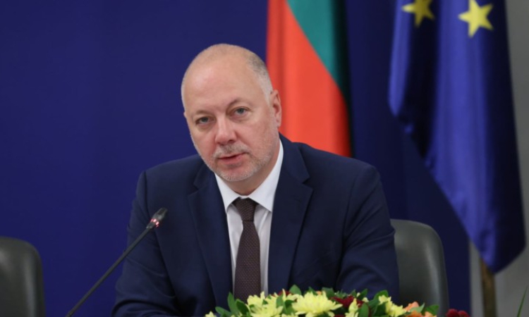 Желязков: Не очаквайте изненади утре 